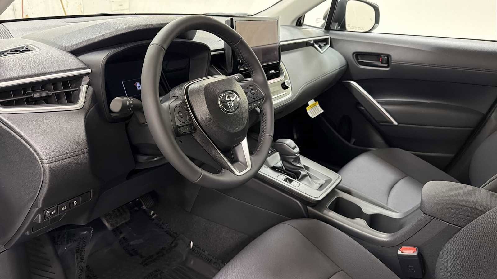 Thumbnail: 2026 Toyota Corolla Cross - 12