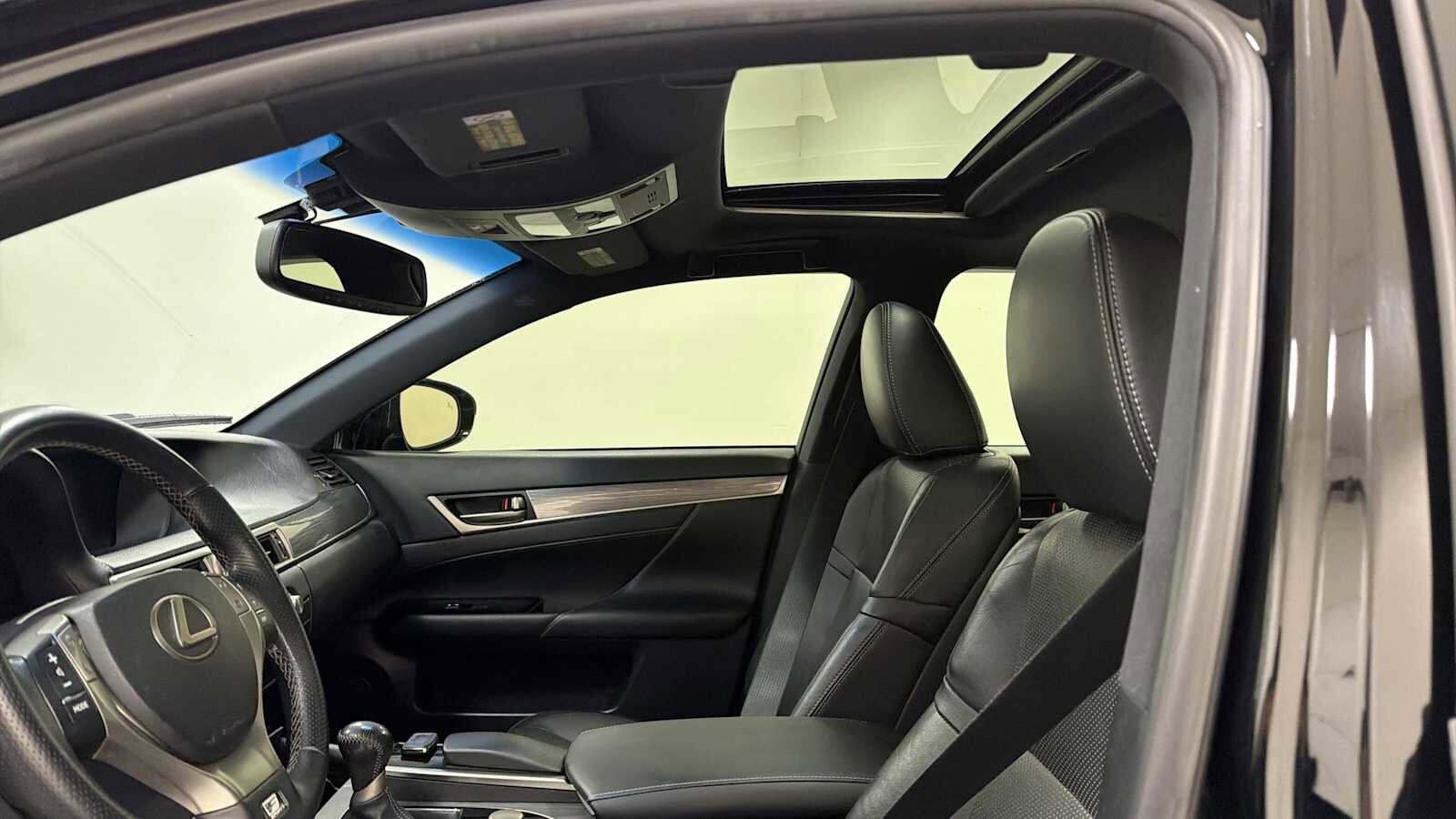 Thumbnail: 2015 Lexus GS - 24