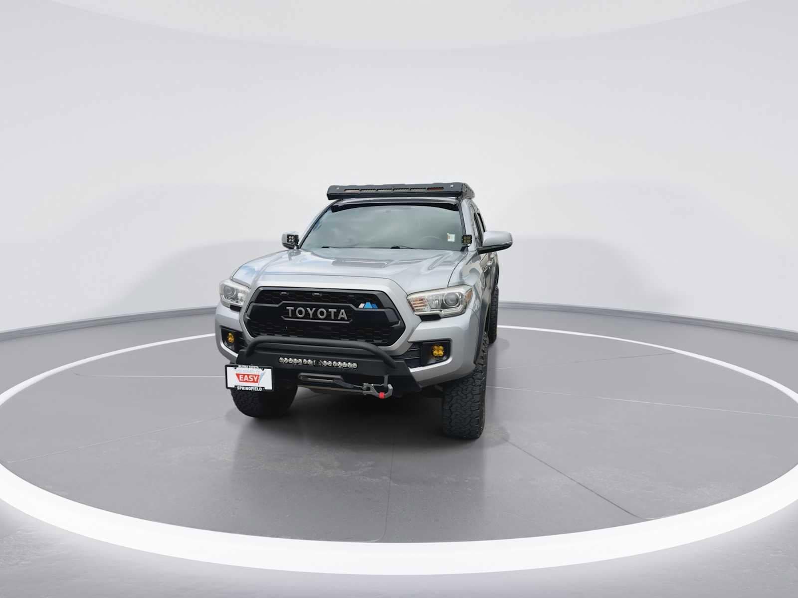 Thumbnail: 2017 Toyota Tacoma - 2