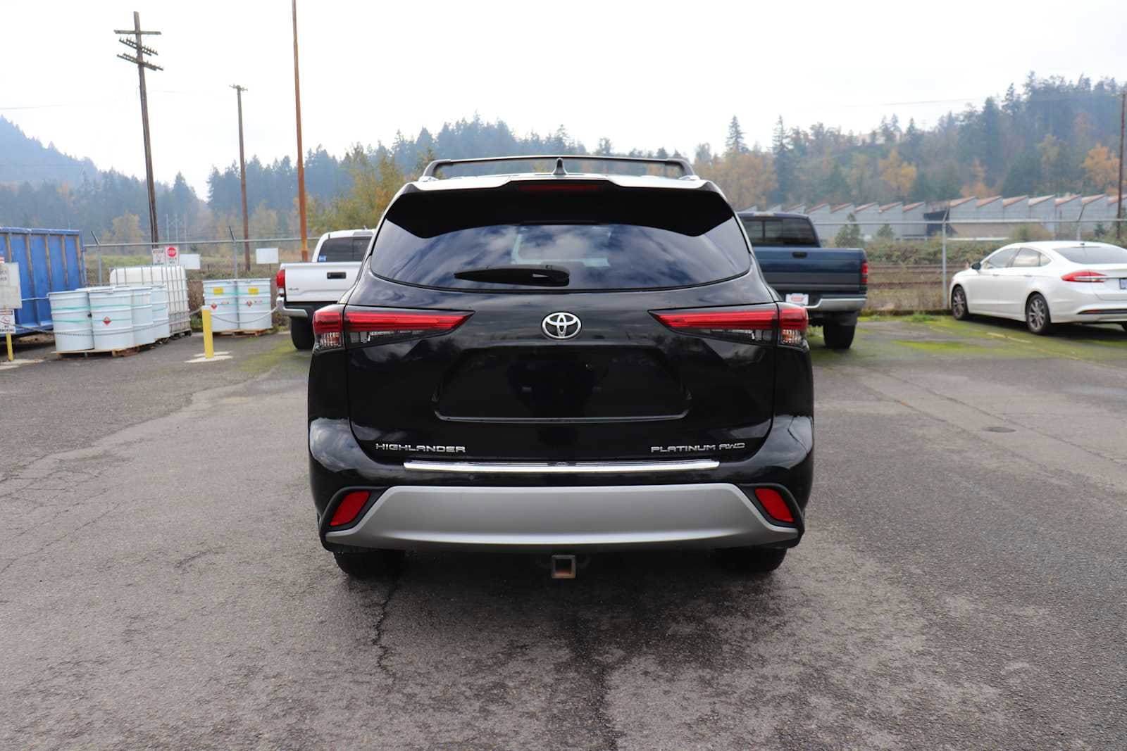 Thumbnail: 2021 Toyota Highlander - 6