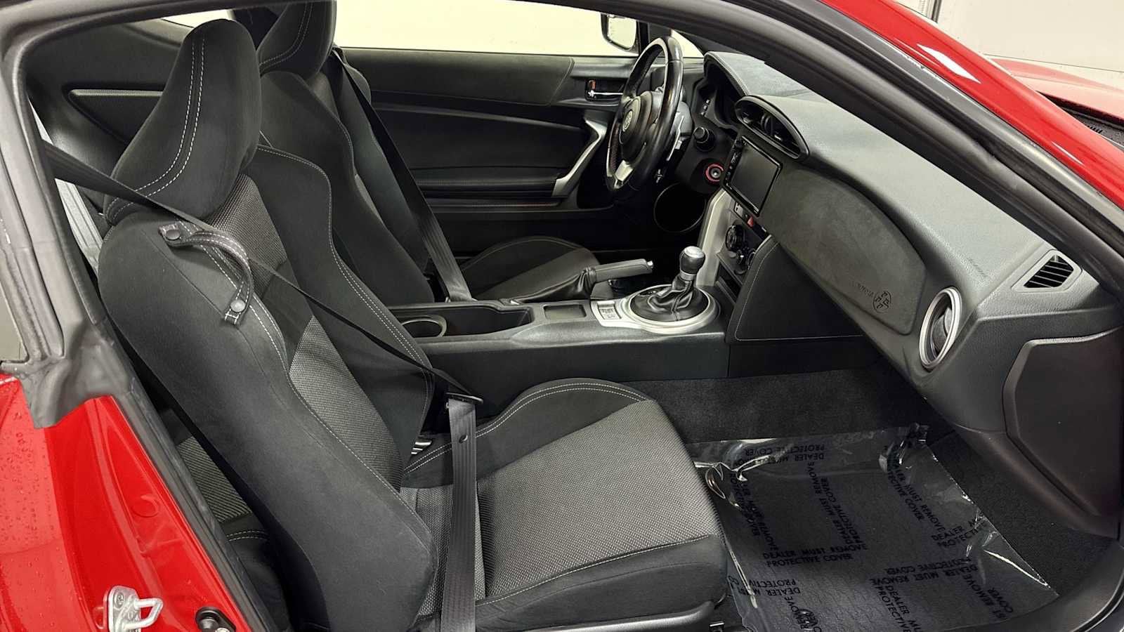 Thumbnail: 2017 Toyota 86 - 28