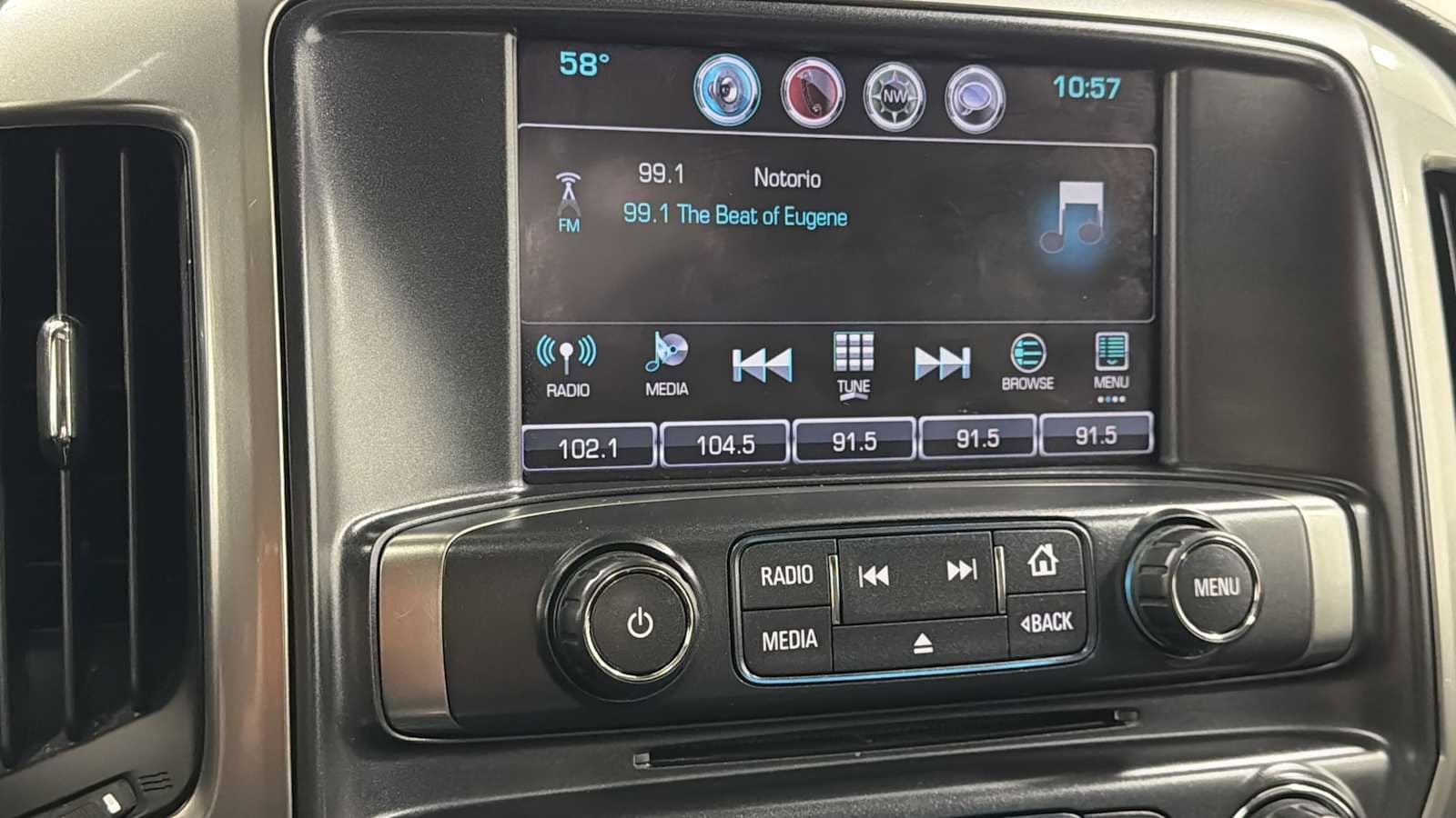 Thumbnail: 2016 Chevrolet Silverado 1500 - 18