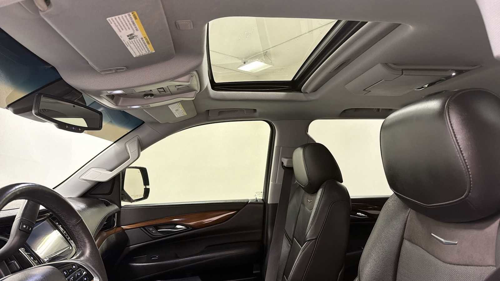 Thumbnail: 2016 Cadillac Escalade - 24