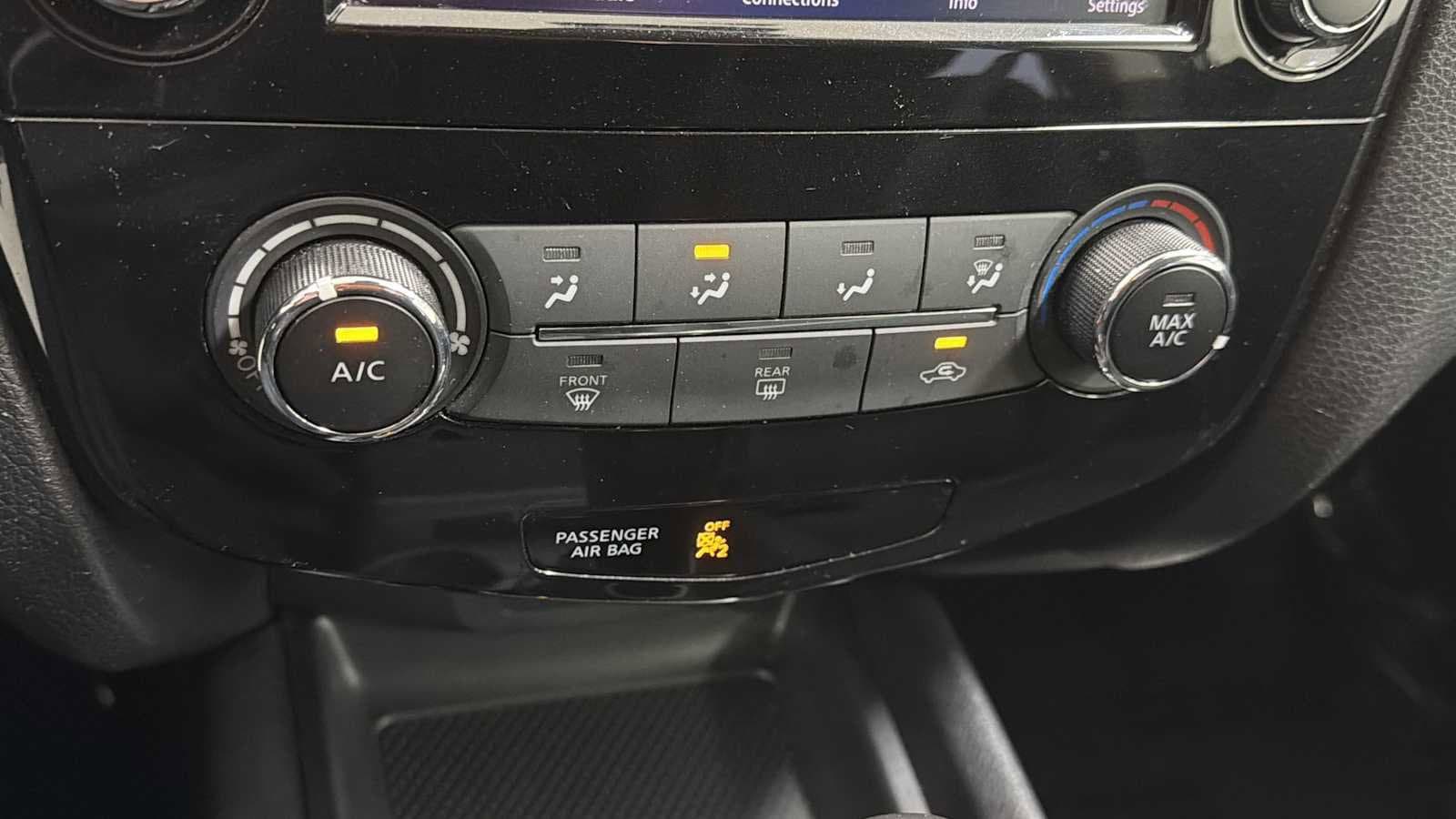 Thumbnail: 2022 Nissan Rogue Sport - 20