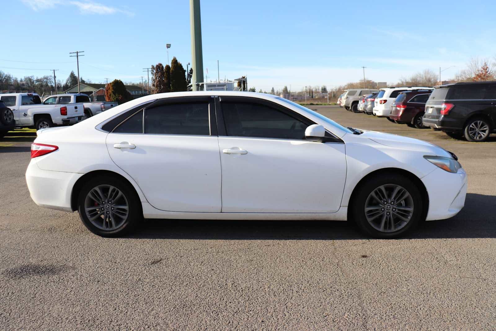 Thumbnail: 2015 Toyota Camry - 4