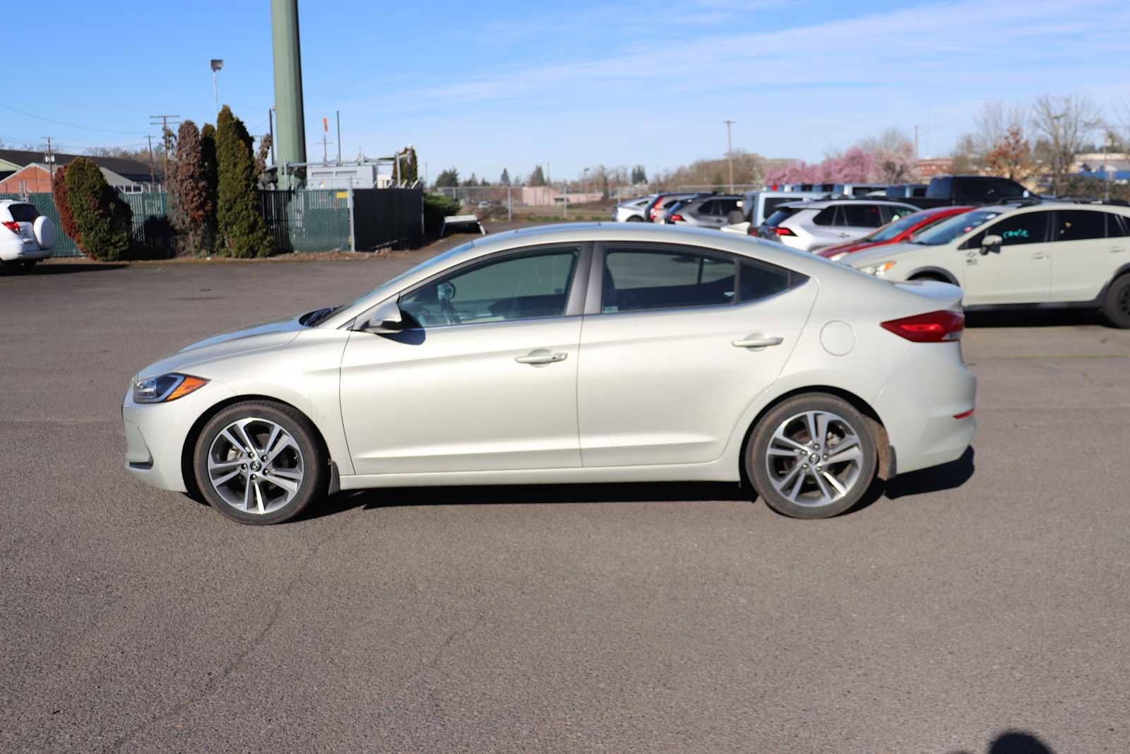 Thumbnail: 2018 Hyundai Elantra - 8