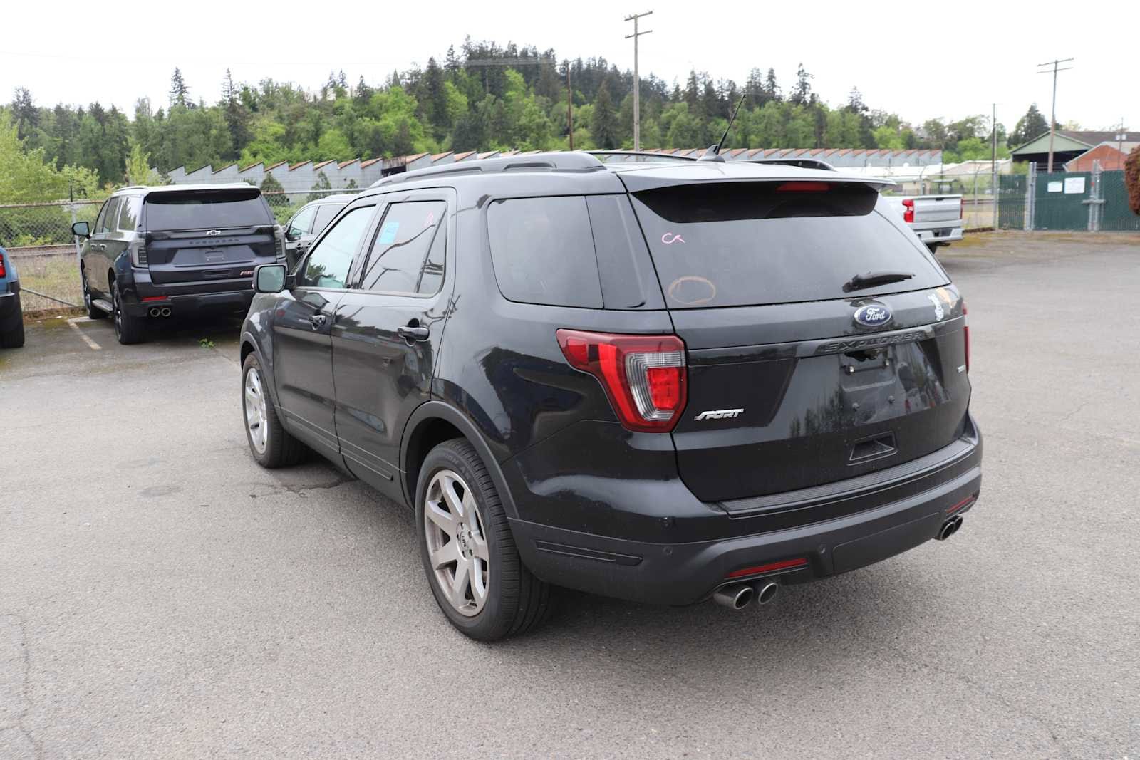 Thumbnail: 2018 Ford Explorer - 7