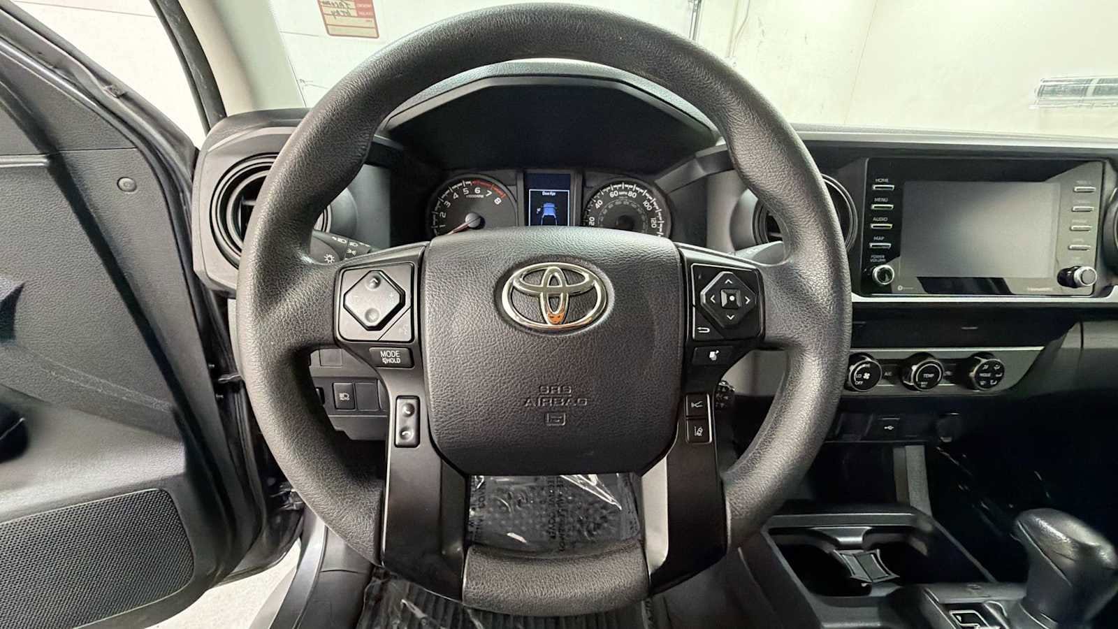Thumbnail: 2022 Toyota Tacoma - 16