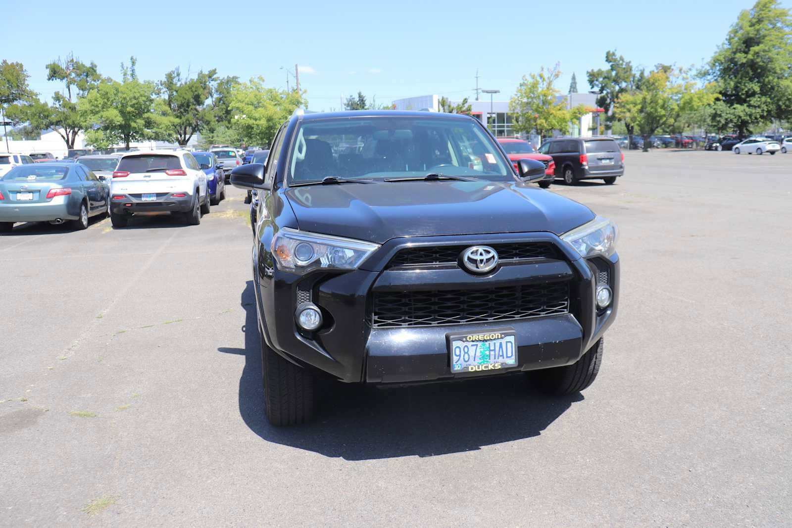 Thumbnail: 2014 Toyota 4Runner - 3