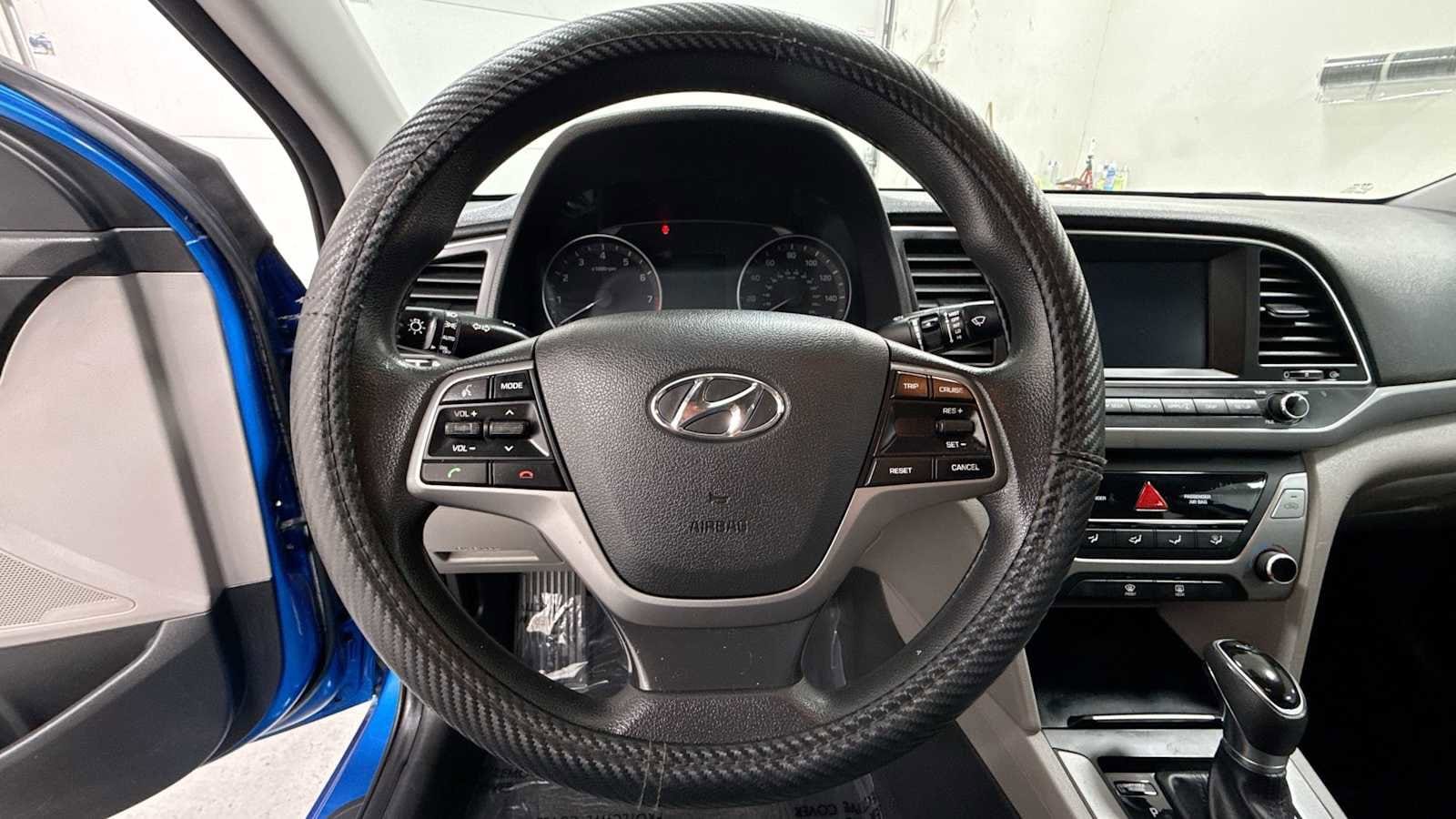 Thumbnail: 2017 Hyundai Elantra - 16