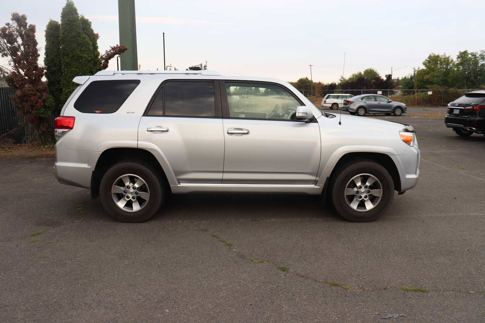 Thumbnail: 2013 Toyota 4Runner - 4