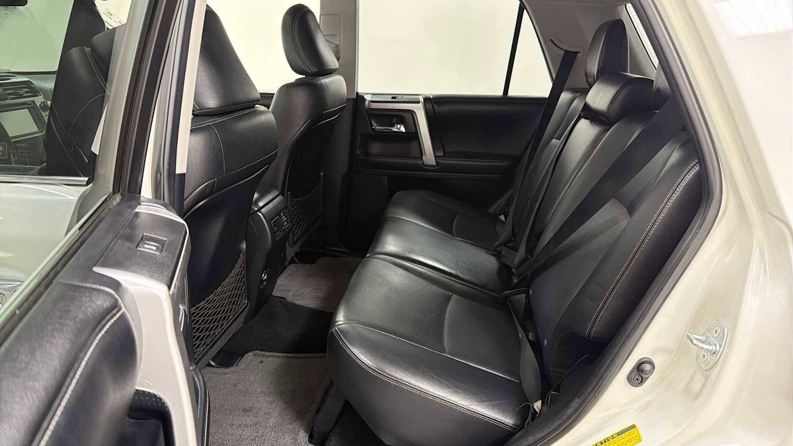 Thumbnail: 2015 Toyota 4Runner - 25