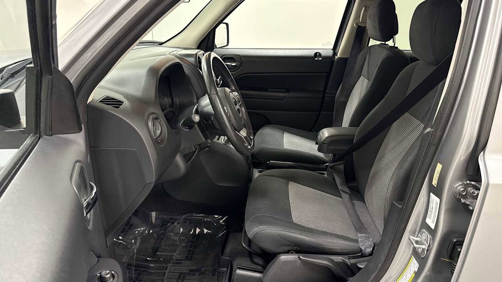 Thumbnail: 2014 Jeep Patriot - 13