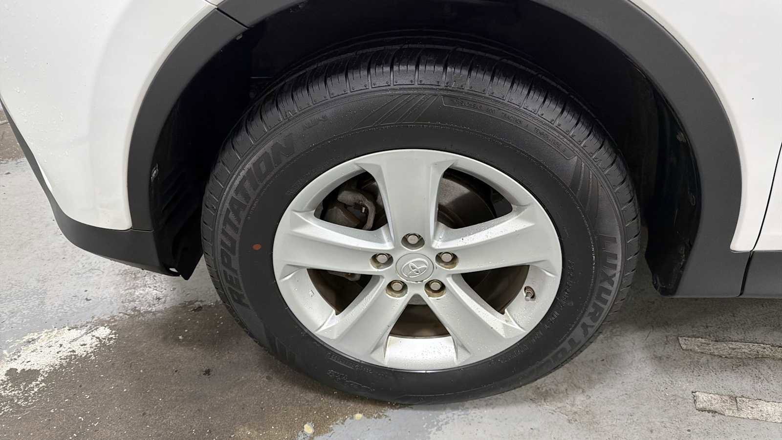 Thumbnail: 2013 Toyota RAV4 - 10