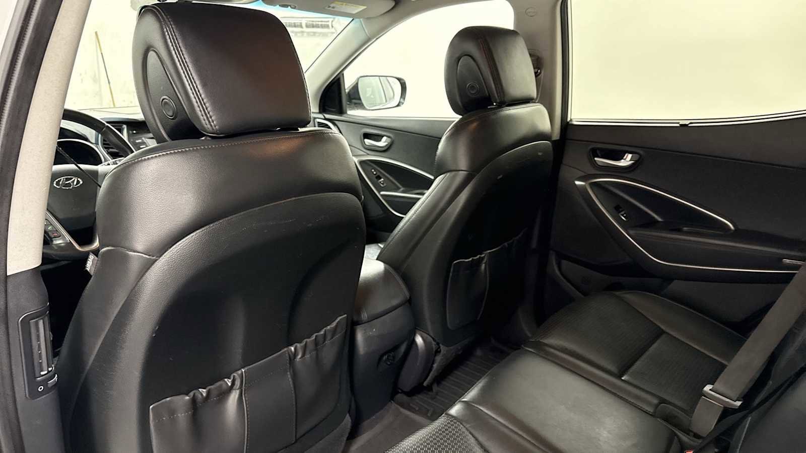 Thumbnail: 2014 Hyundai Santa Fe - 24