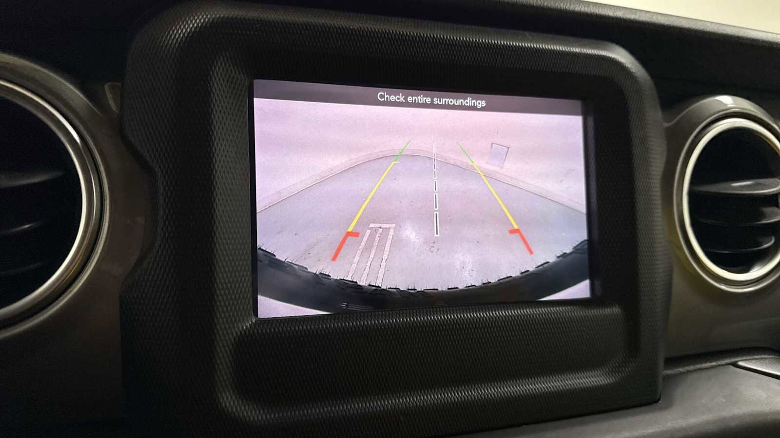 Thumbnail: 2019 Jeep Wrangler - 20