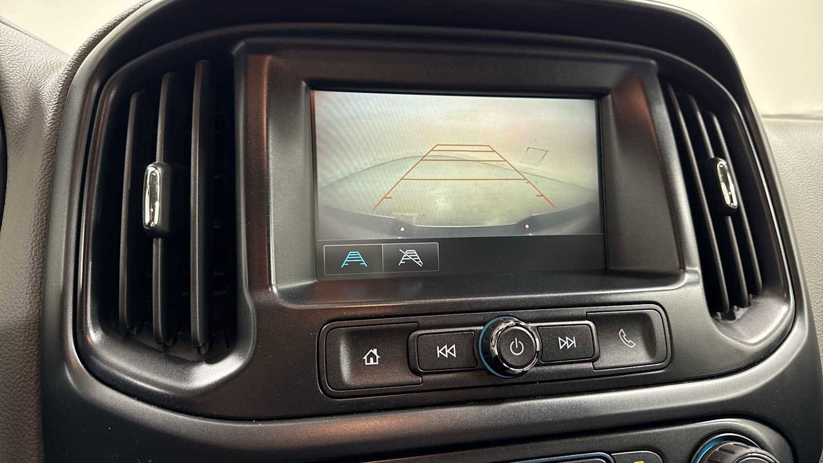 Thumbnail: 2018 GMC Canyon - 19