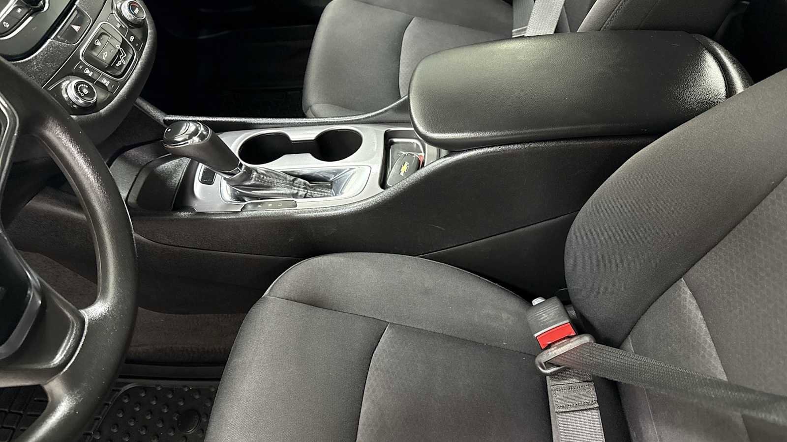 Thumbnail: 2018 Chevrolet Malibu - 22