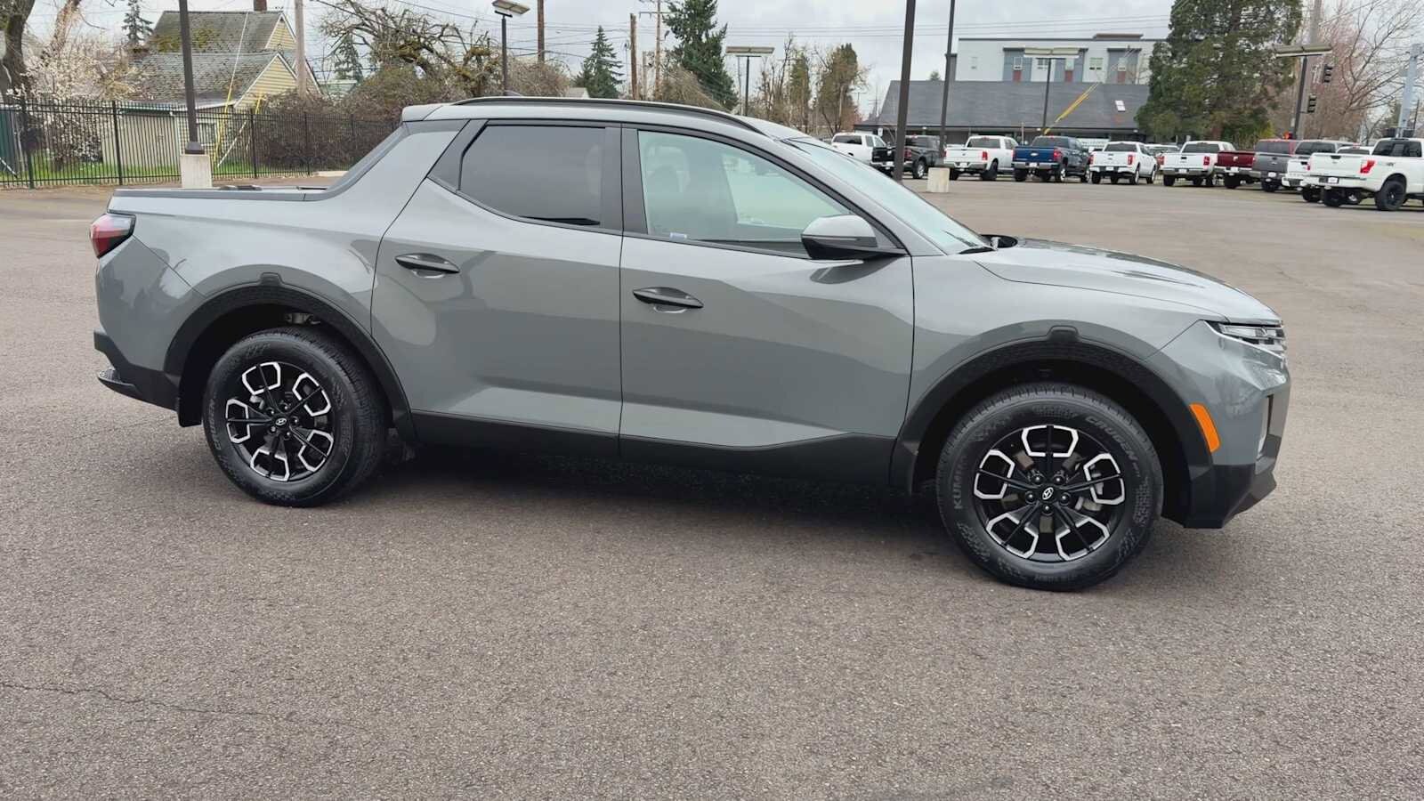 Thumbnail: 2023 Hyundai Santa Cruz - 9