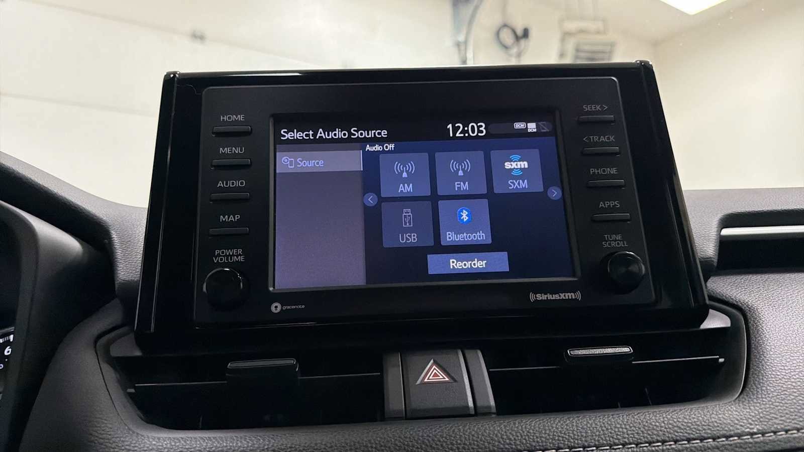 Thumbnail: 2022 Toyota RAV4 - 18