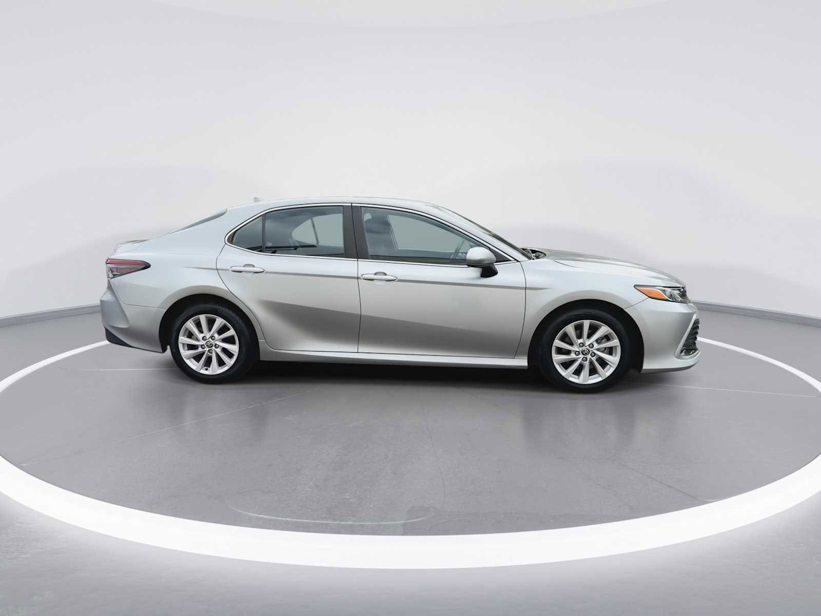 Thumbnail: 2021 Toyota Camry - 9