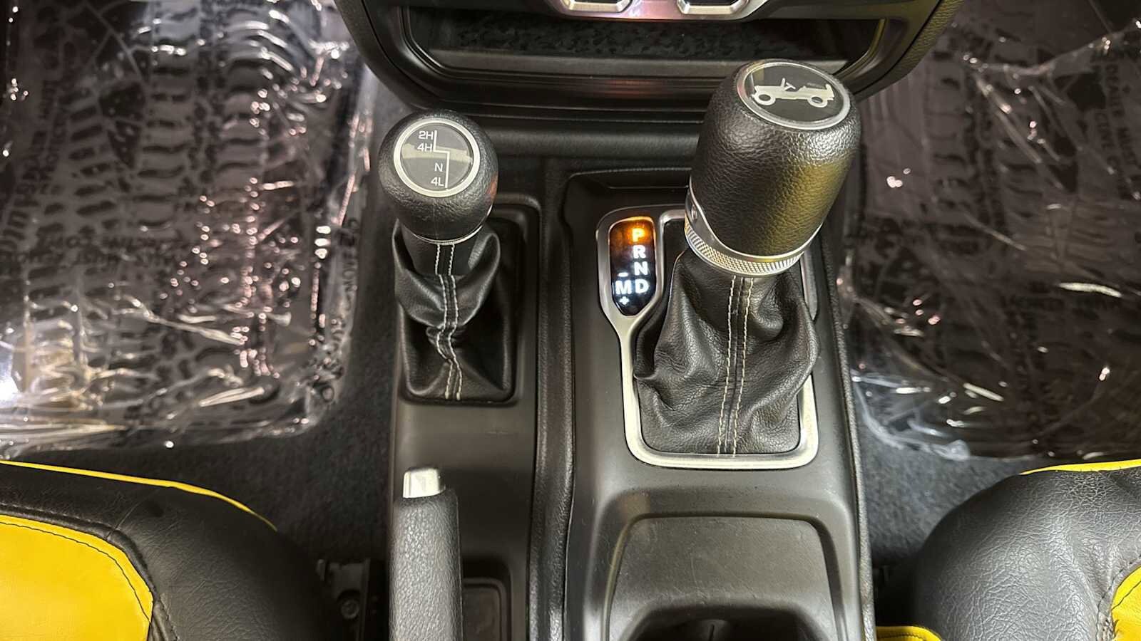 Thumbnail: 2019 Jeep Wrangler - 23