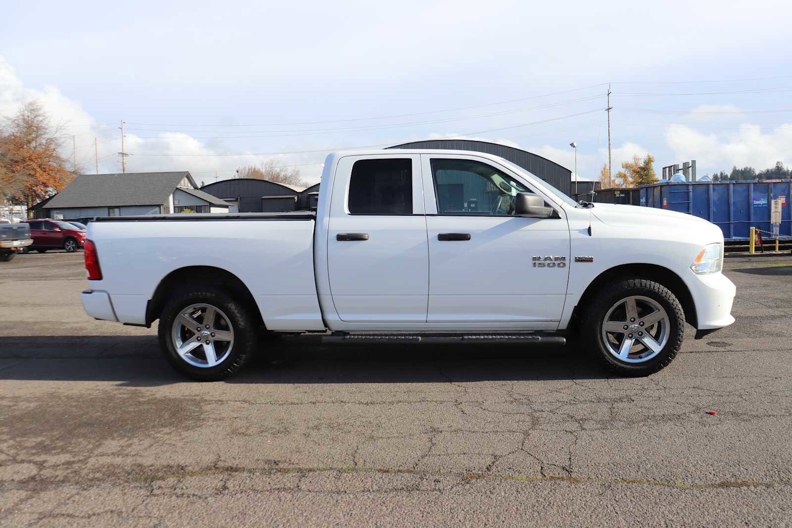 2017 Ram 1500 Express photo 2