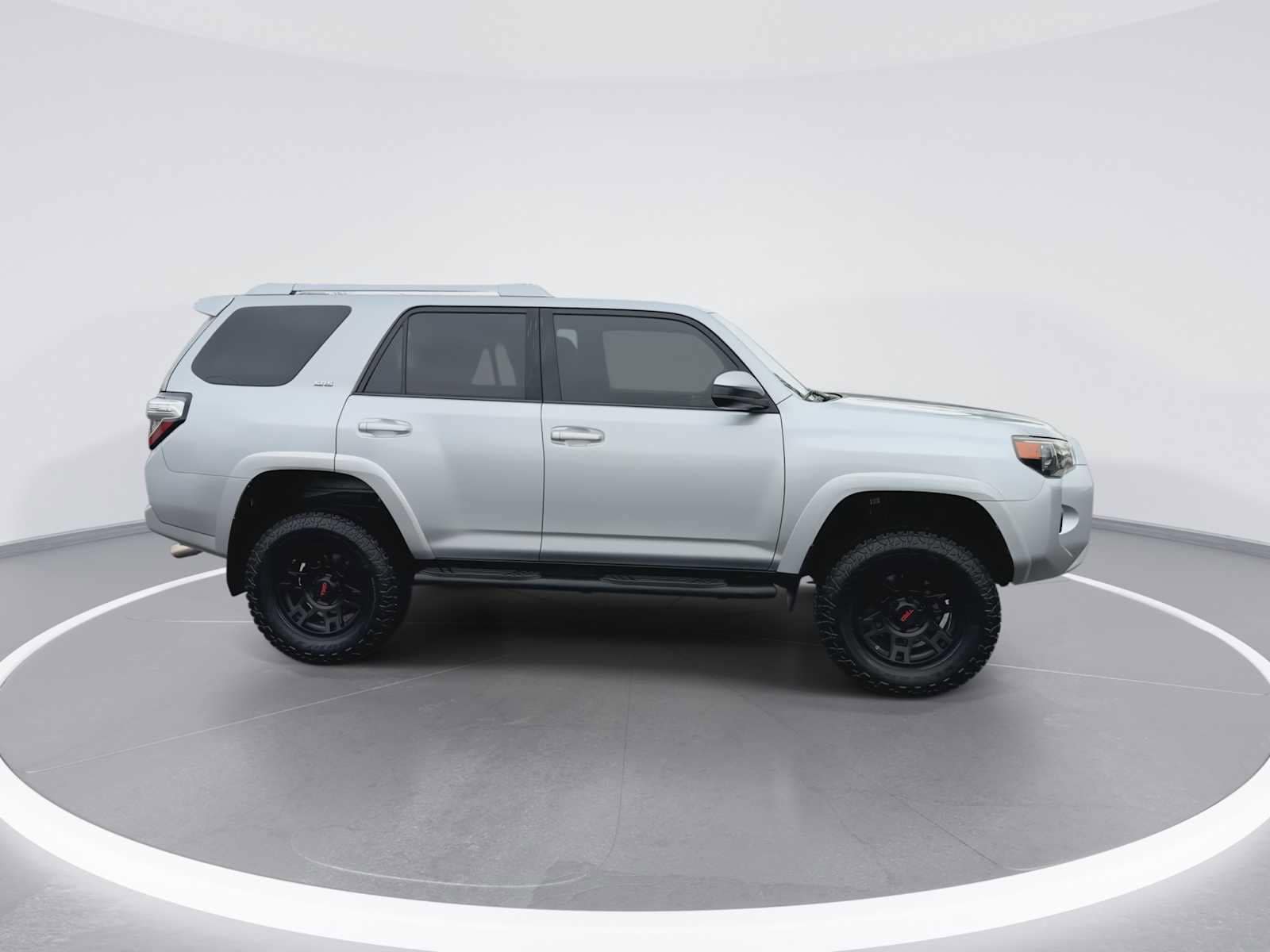 Thumbnail: 2016 Toyota 4Runner - 9