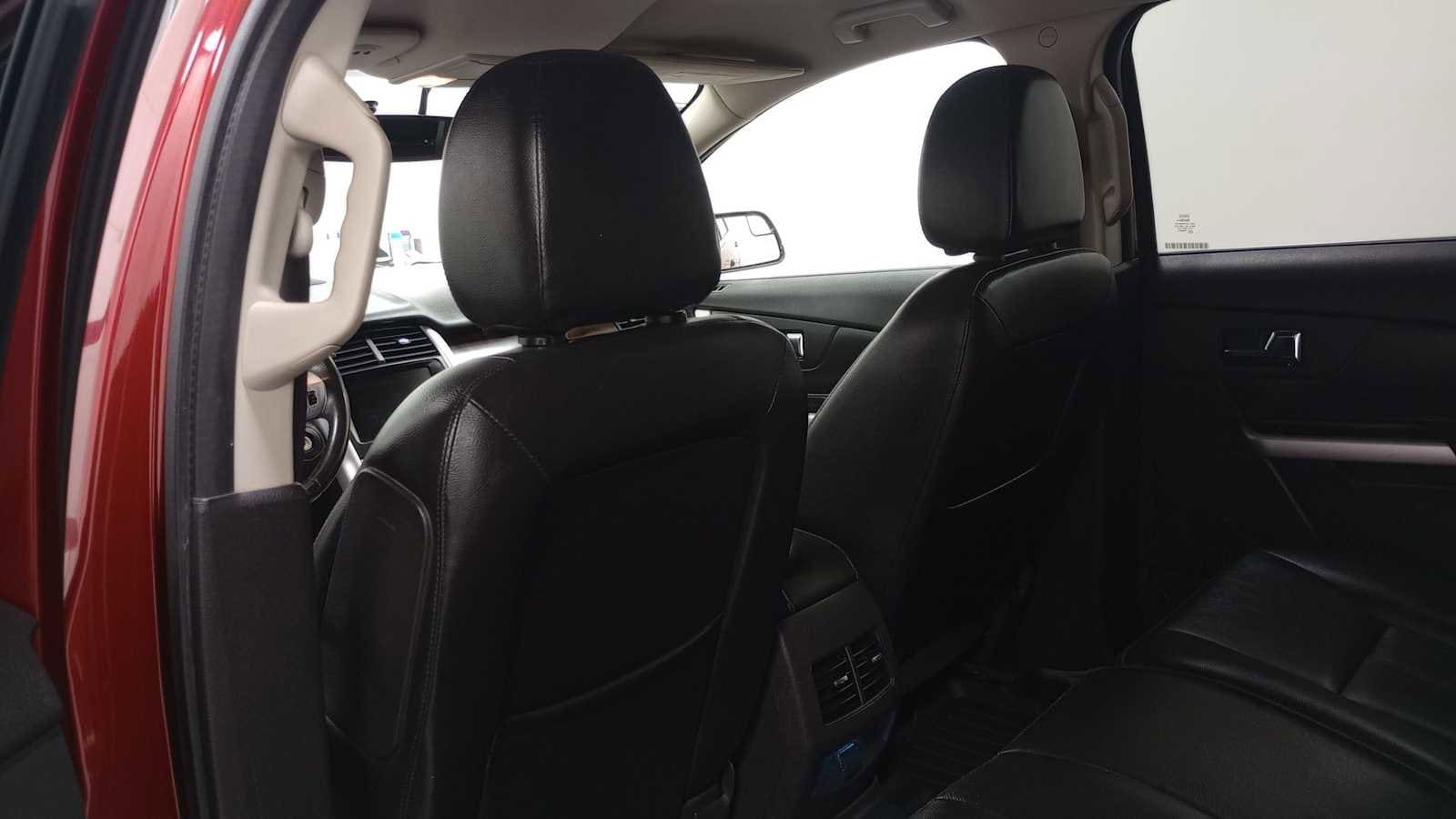 Thumbnail: 2013 Ford Edge - 24