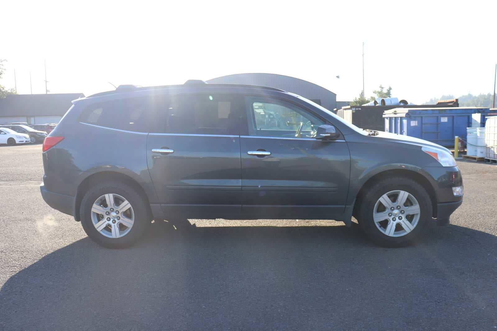 Thumbnail: 2010 Chevrolet Traverse - 4