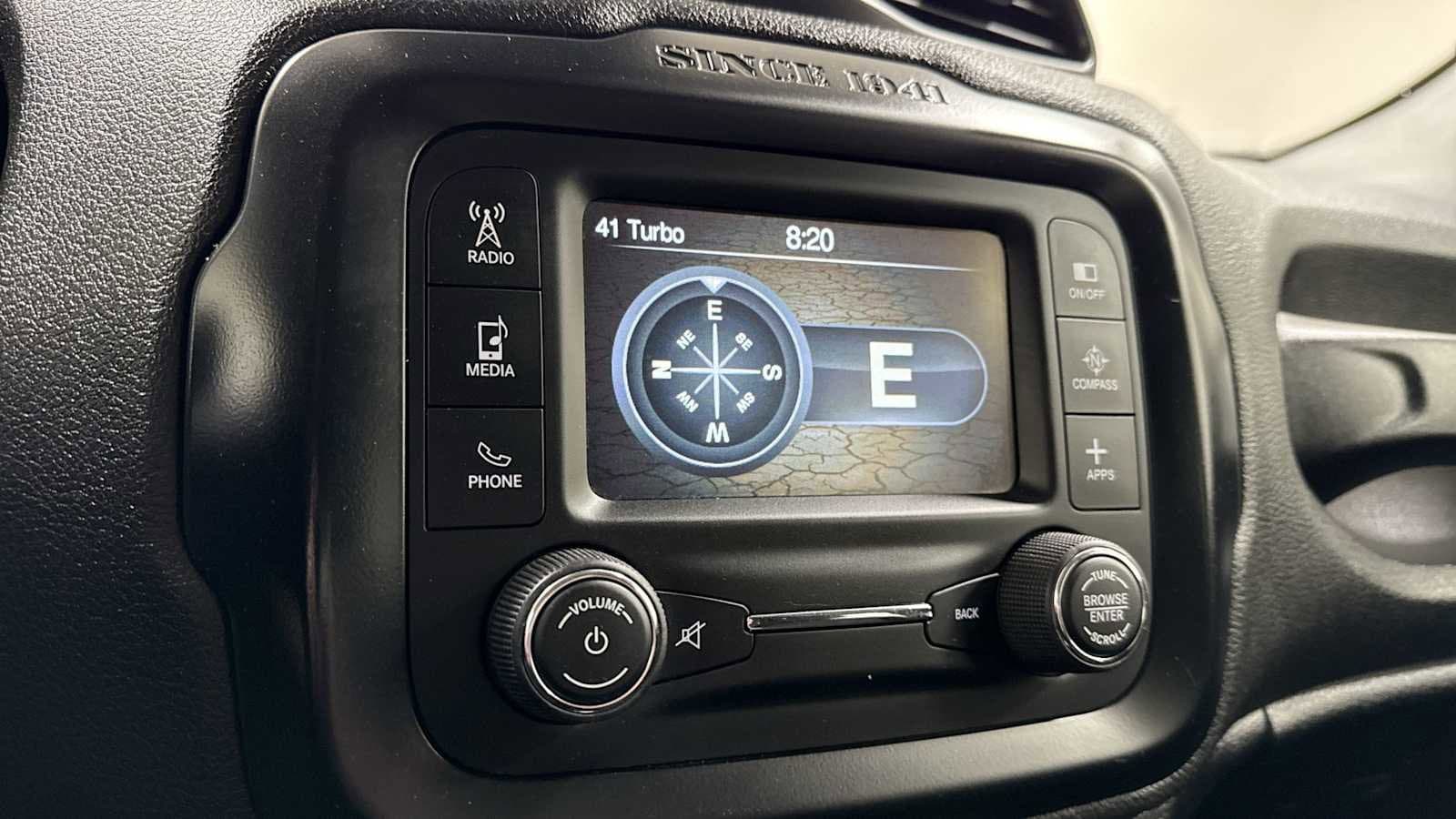 Thumbnail: 2017 Jeep Renegade - 20