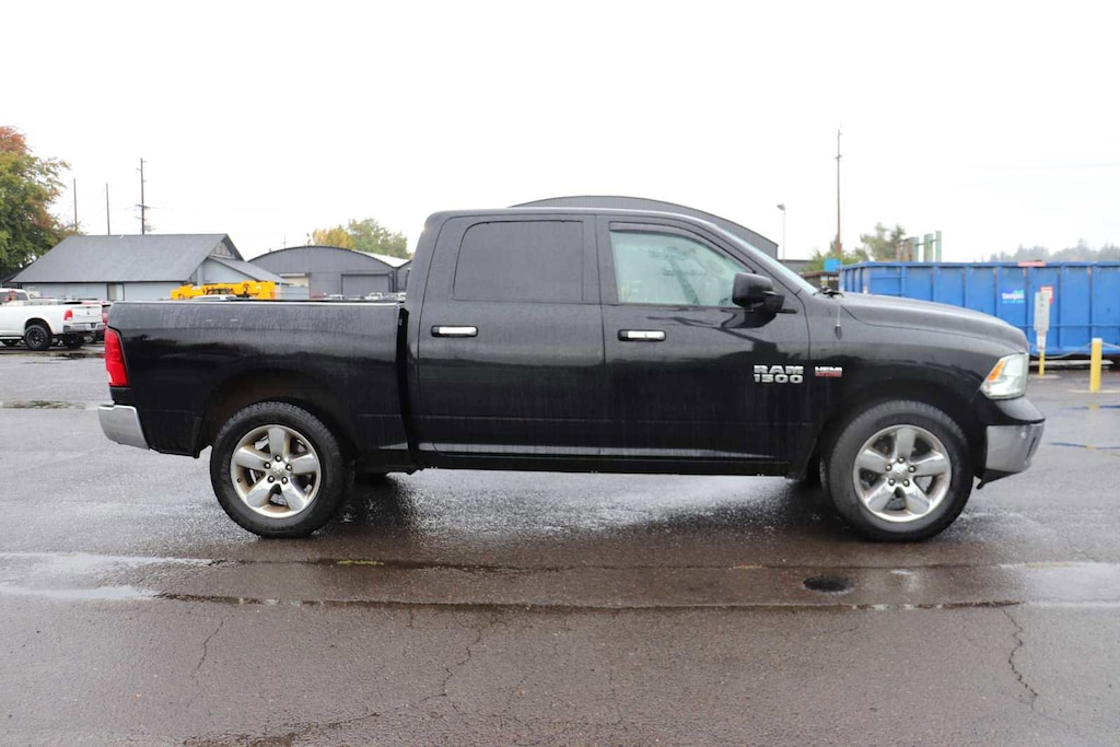 Used 2014 Ram 1500 SLT 5.7L V8 HEMI MDS VVT Truck Crew Cab
