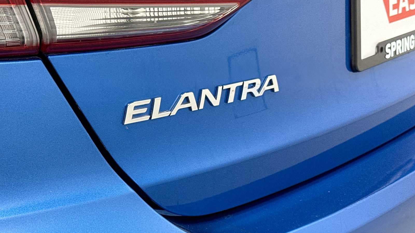 Thumbnail: 2017 Hyundai Elantra - 27
