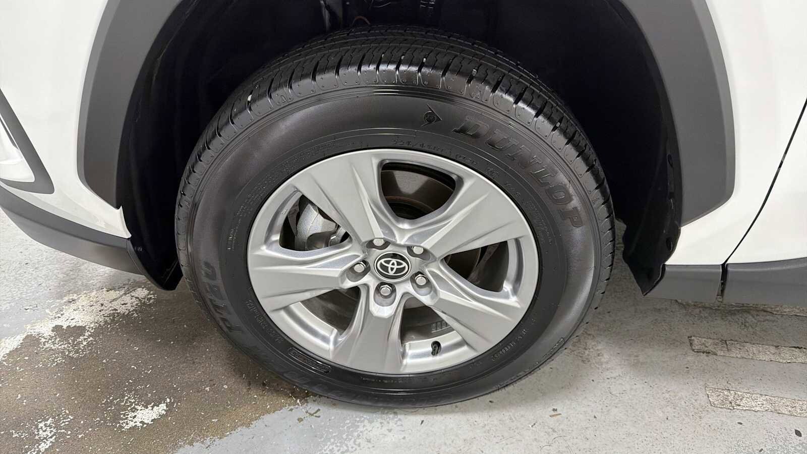 Thumbnail: 2025 Toyota RAV4 - 10