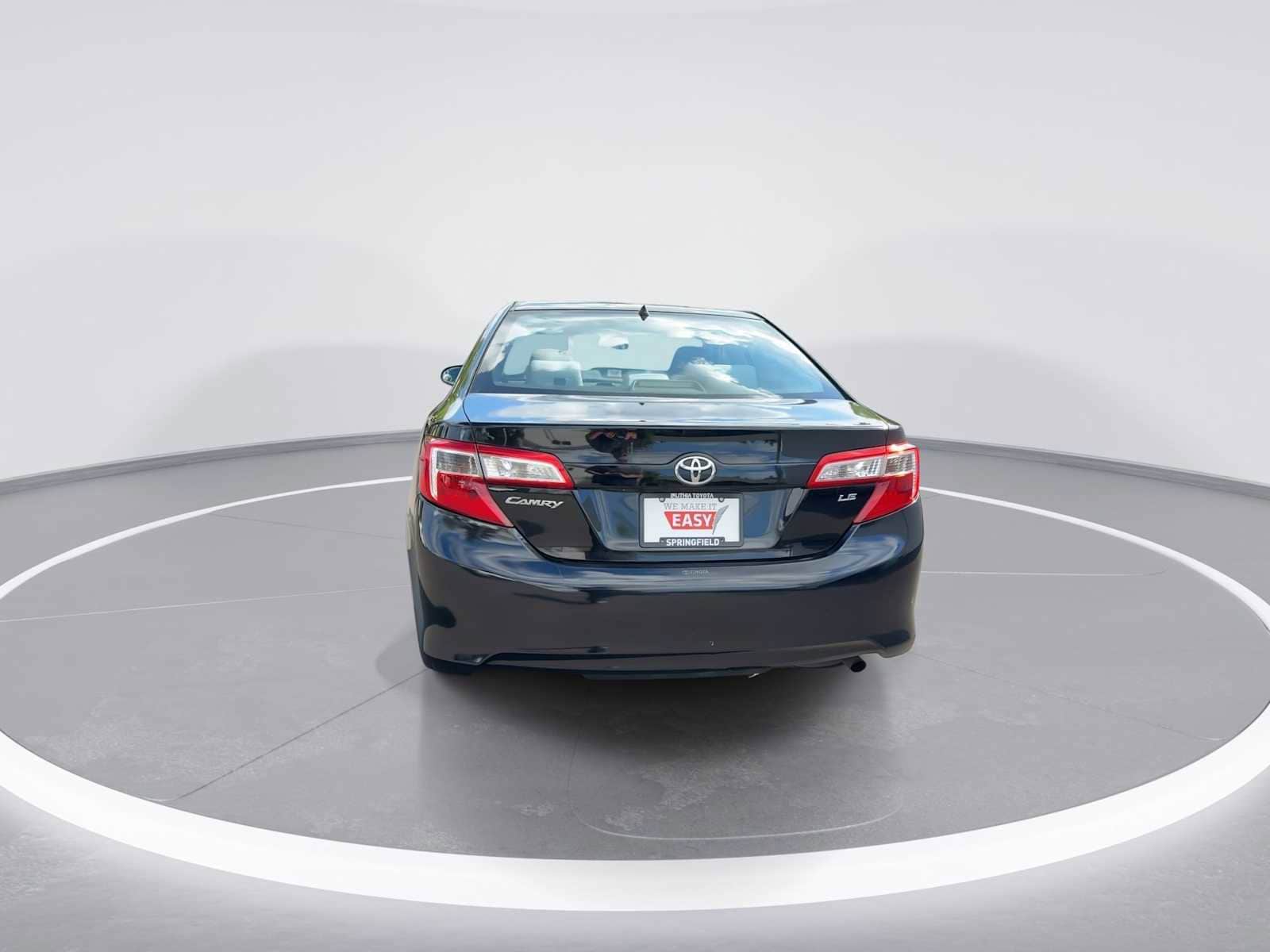 2014 Toyota Camry LE 7