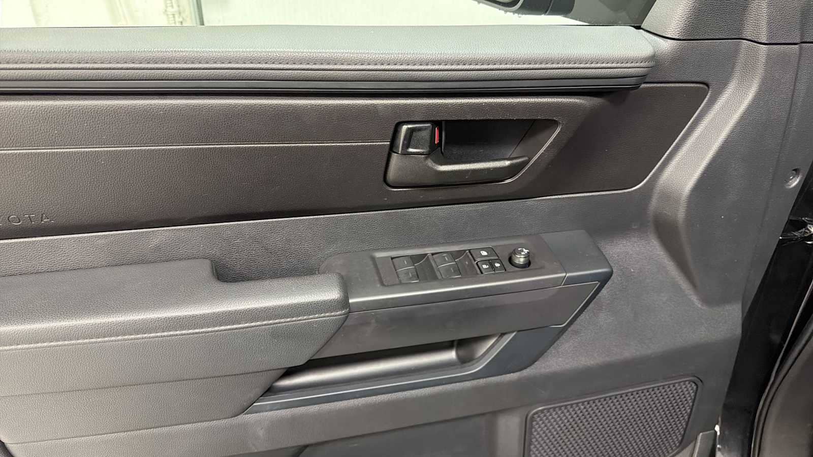 Thumbnail: 2023 Toyota Tundra - 15