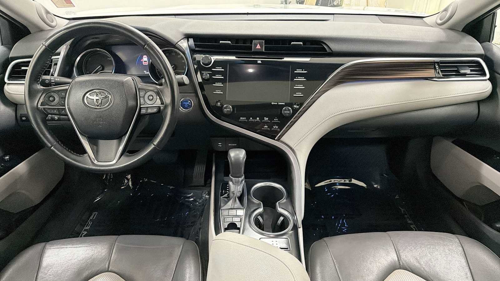 Thumbnail: 2018 Toyota Camry - 26