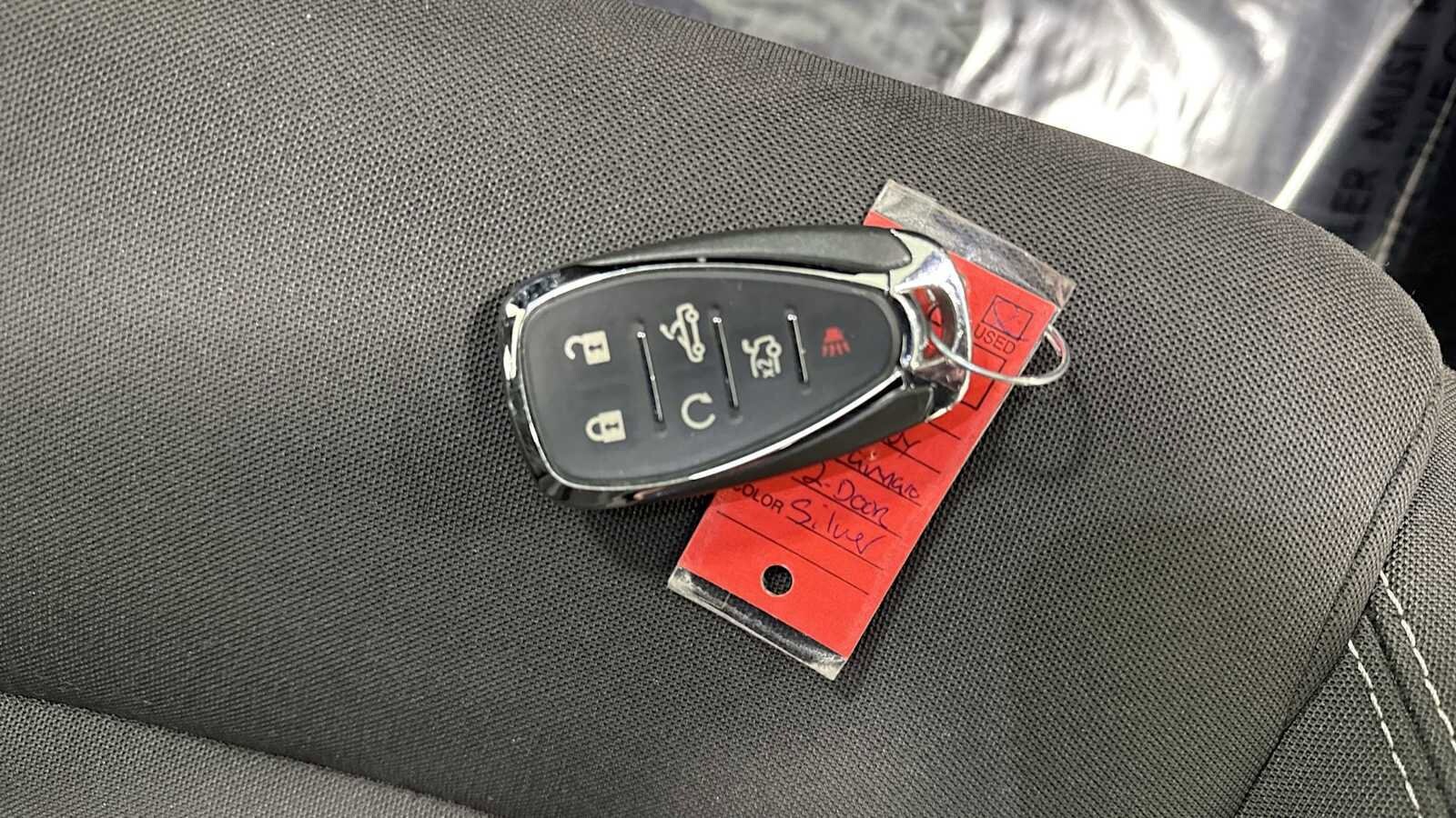 Thumbnail: 2020 Chevrolet Camaro - 31