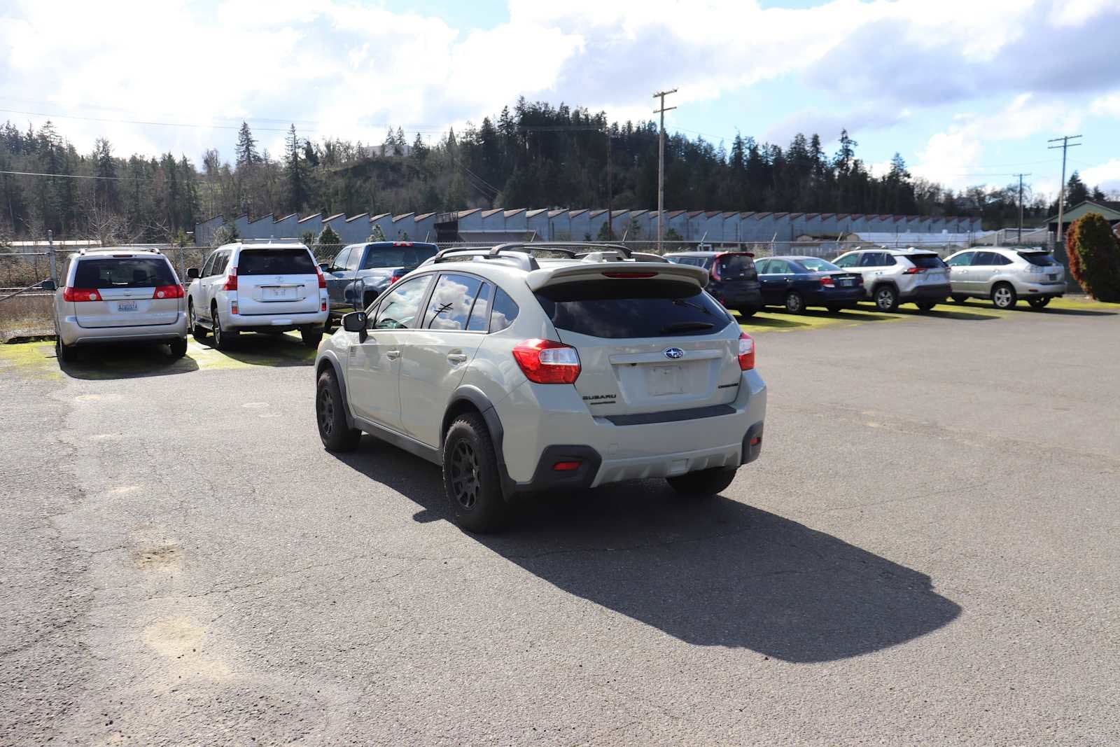 Thumbnail: 2017 Subaru Crosstrek - 7