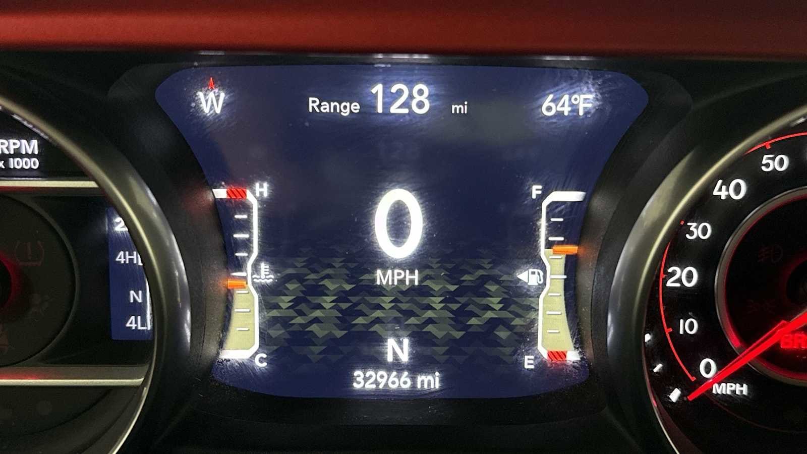 Thumbnail: 2020 Jeep Gladiator - 17