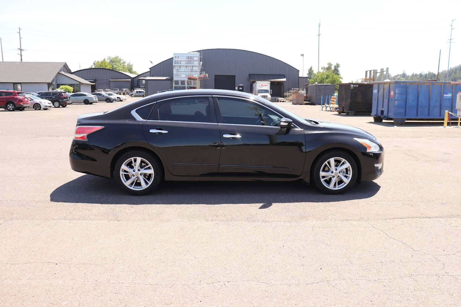 Thumbnail: 2015 Nissan Altima - 3