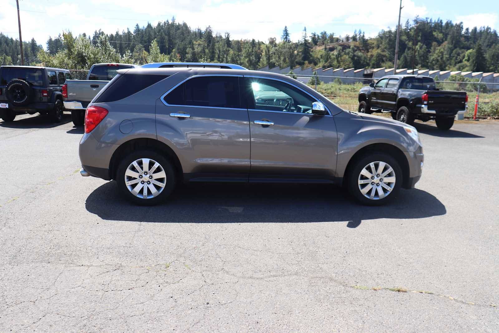 Thumbnail: 2011 Chevrolet Equinox - 4