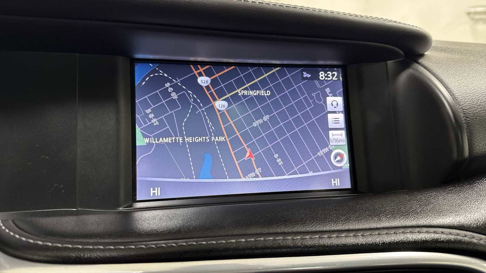 Thumbnail: 2018 INFINITI QX30 - 20