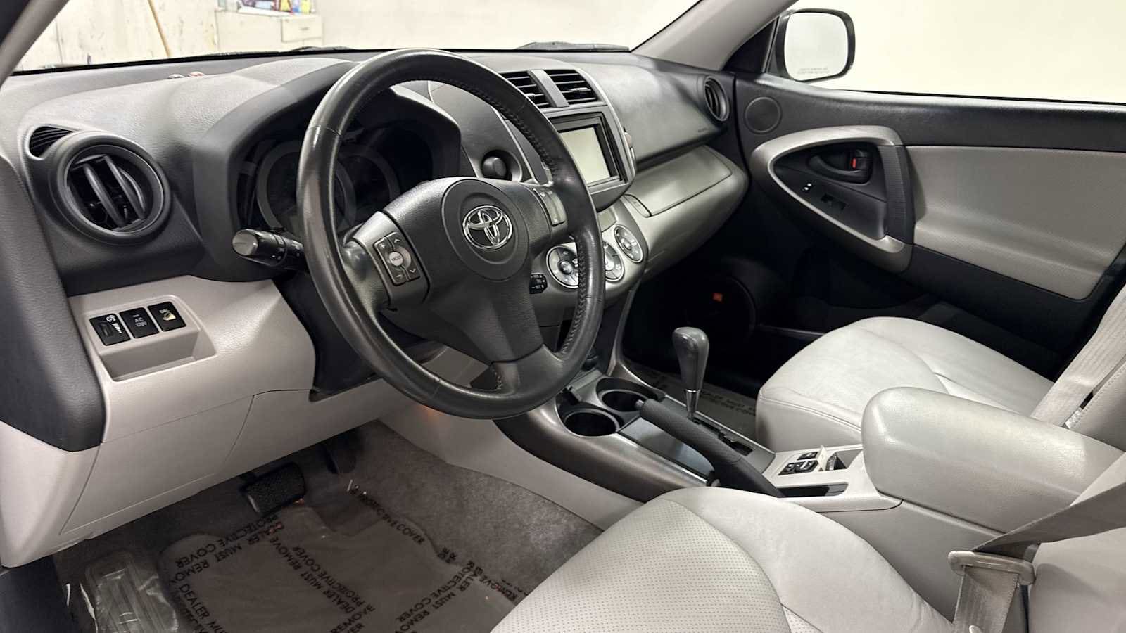 Thumbnail: 2009 Toyota RAV4 - 12