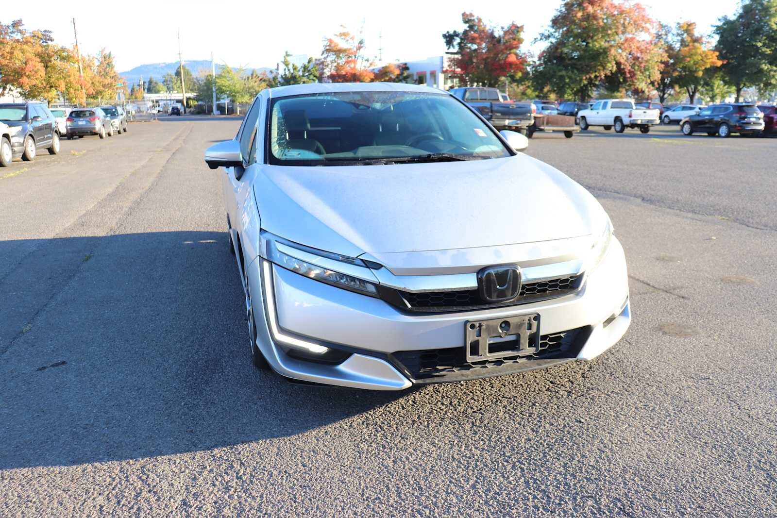 2018 Honda Clarity Plug-In Hybrid Touring photo 3