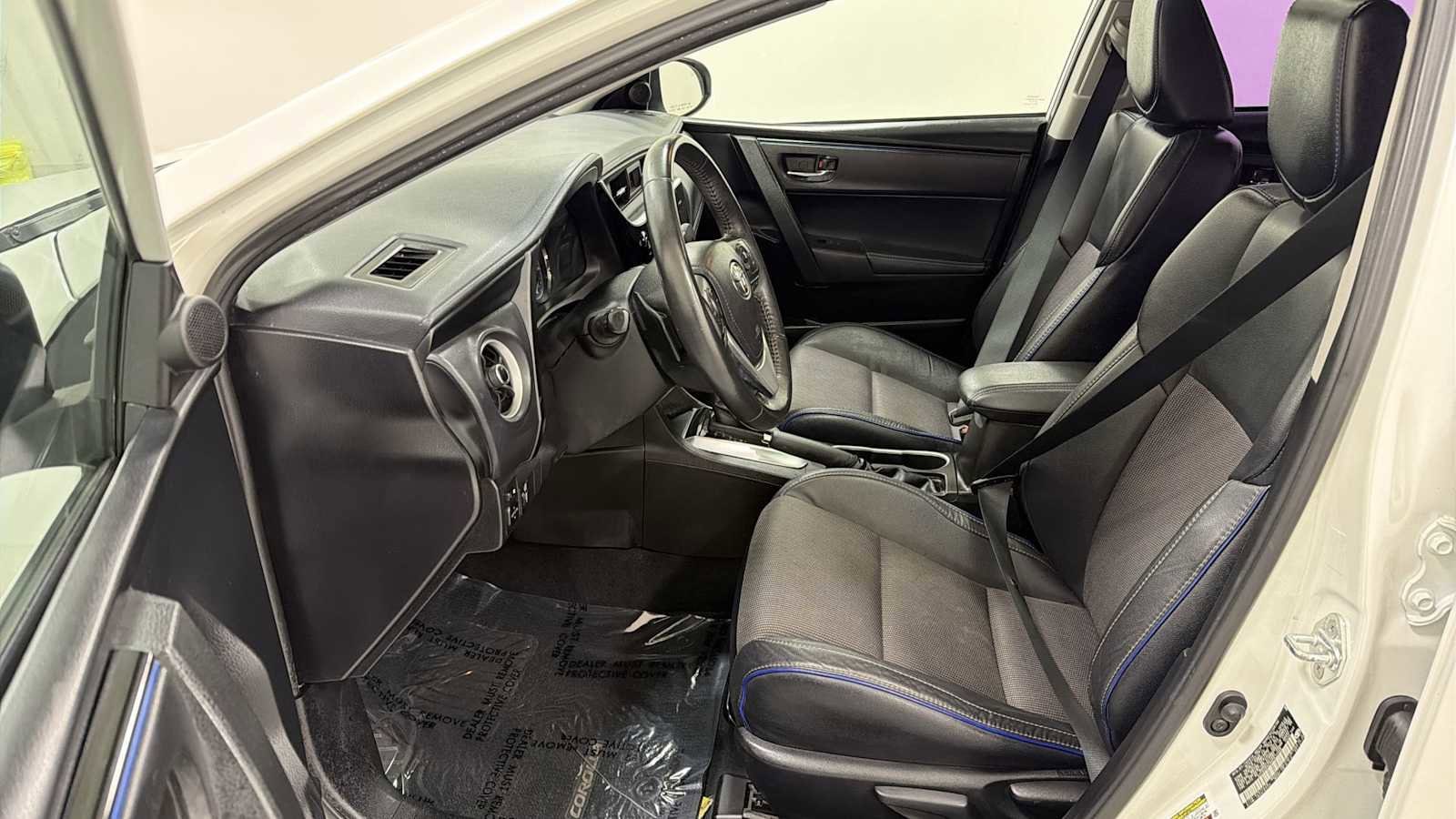 Thumbnail: 2017 Toyota Corolla - 13