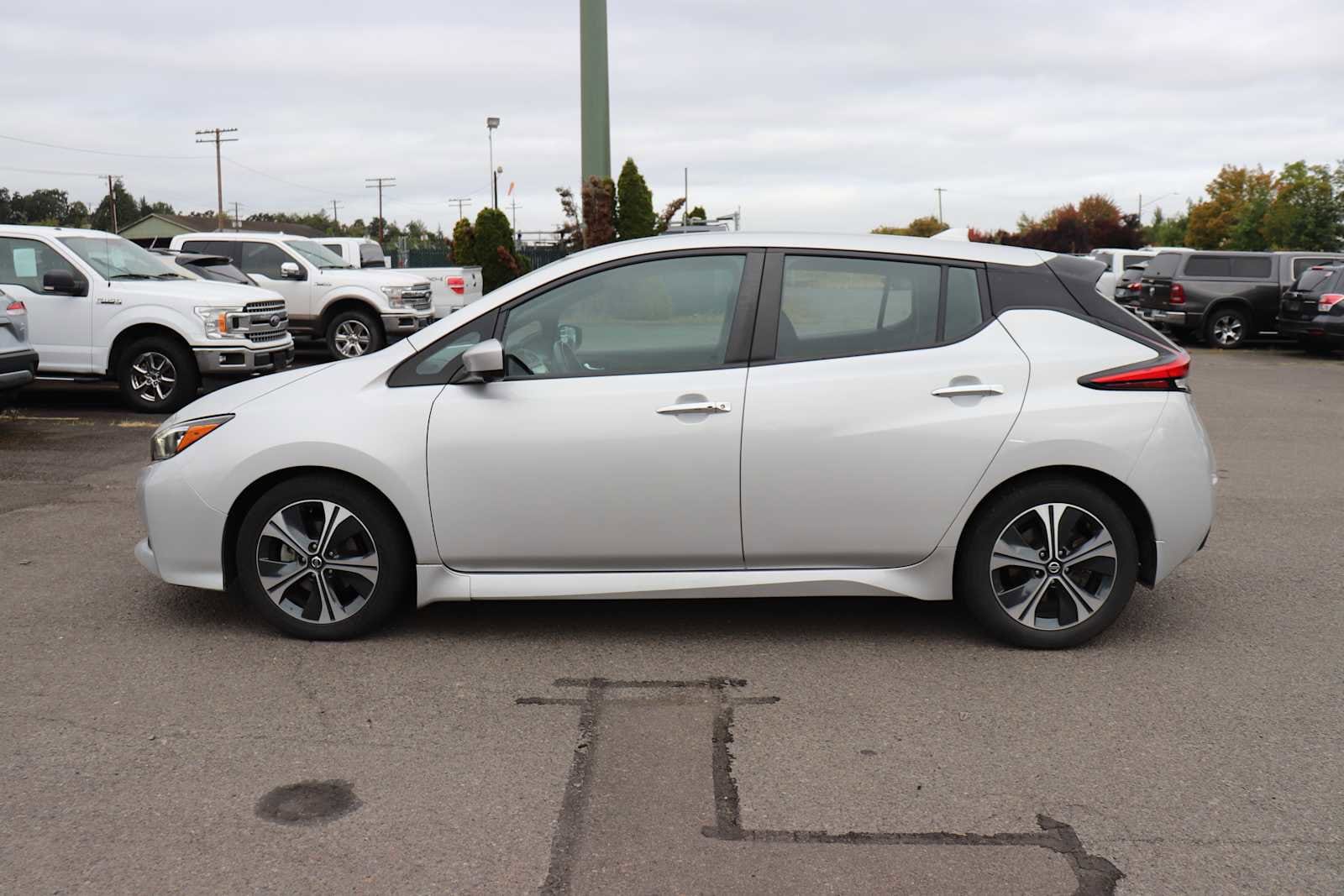 Thumbnail: 2020 Nissan Leaf - 8