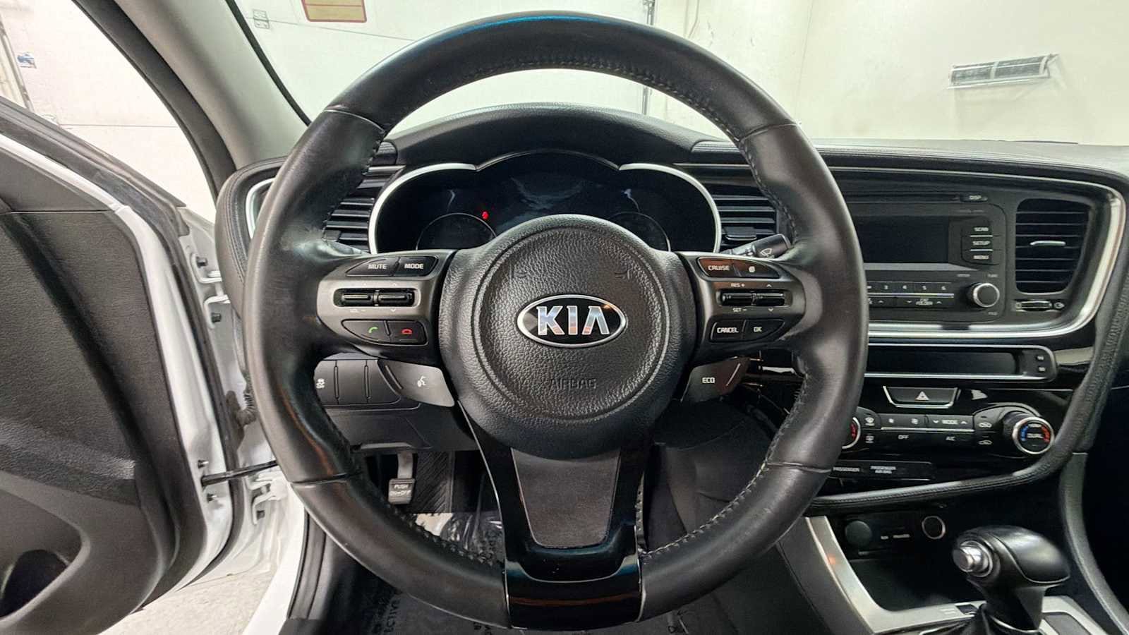 Thumbnail: 2014 Kia Optima - 15