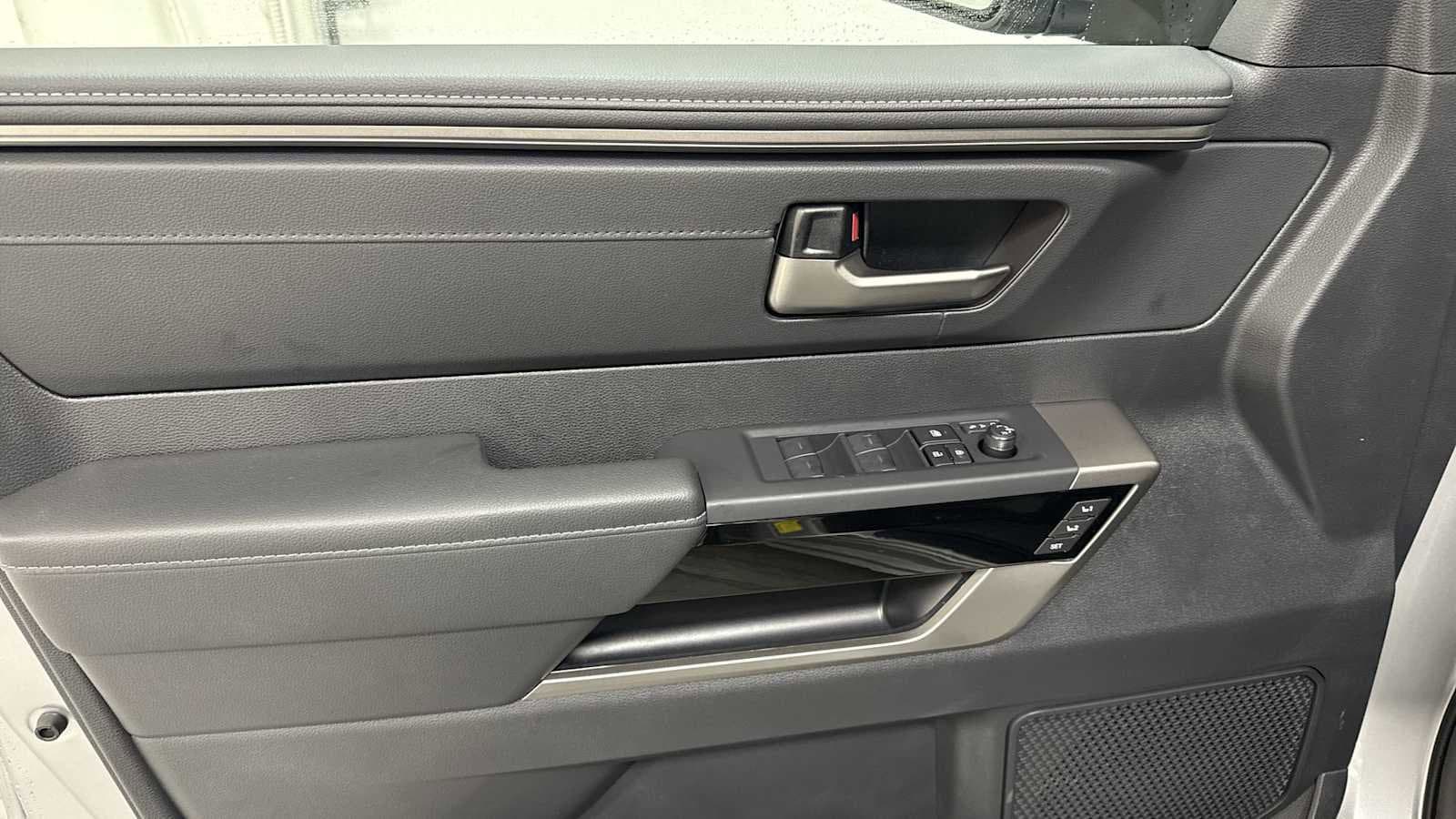 Thumbnail: 2026 Toyota Tundra - 15