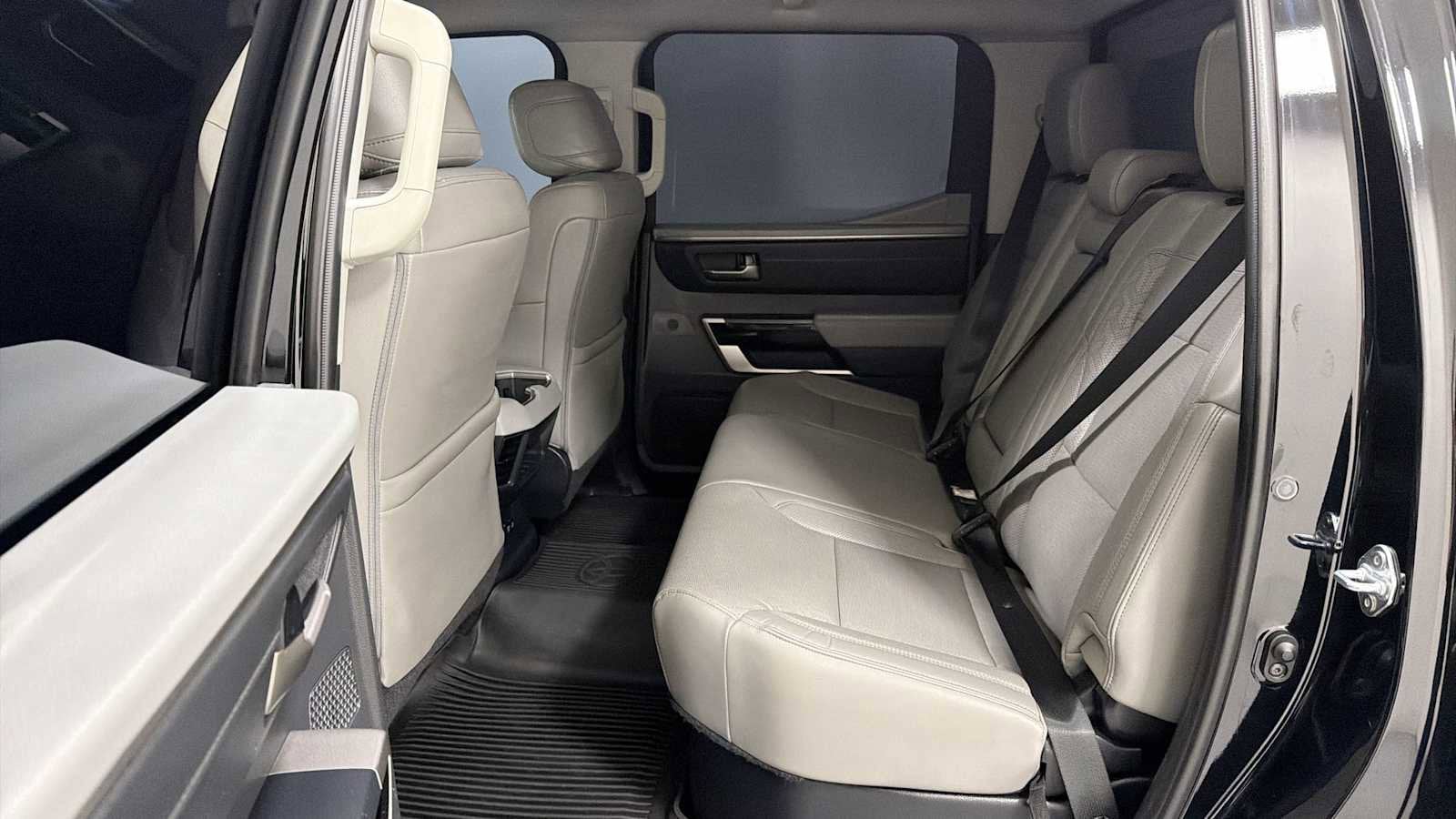 Thumbnail: 2024 Toyota Tundra - 24